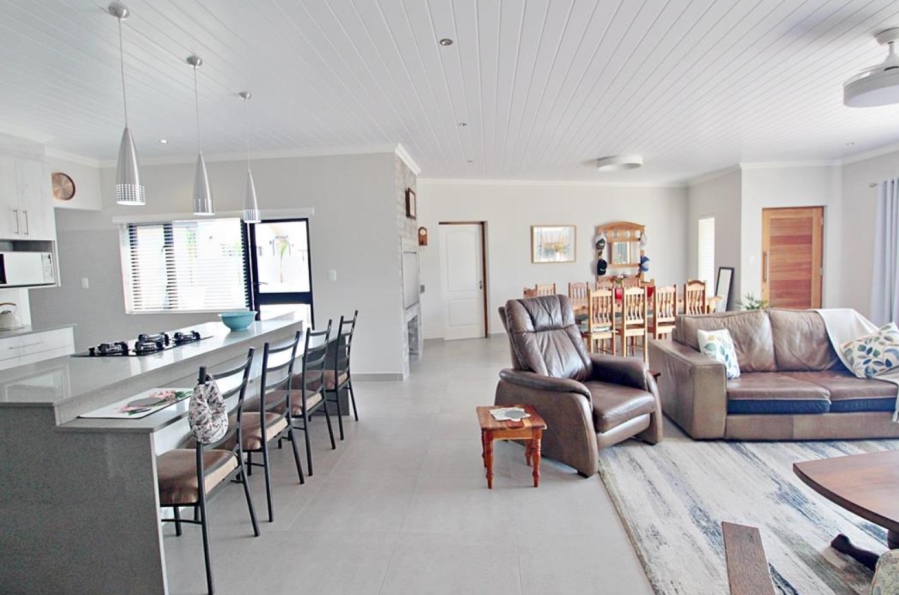 3 Bedroom Property for Sale in Reebok Western Cape